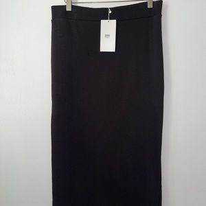Zara Black Cotton Sweater Skirt with back slit